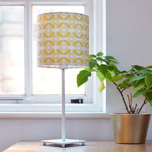Load image into Gallery viewer, Bee Print Lampshade