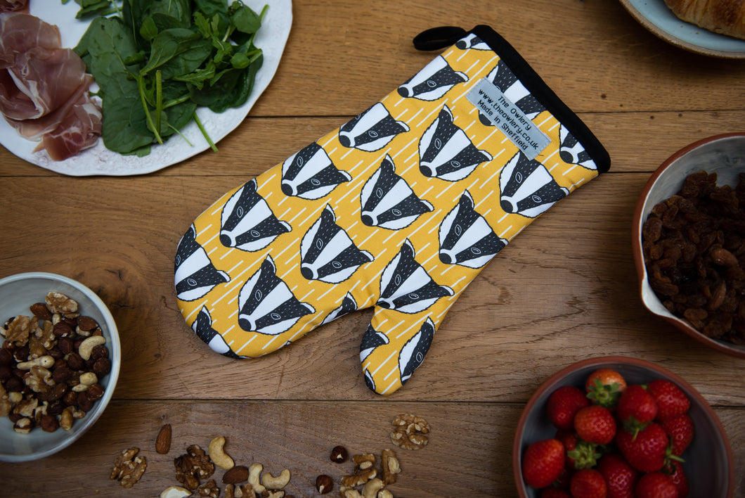 Badger Print Single Oven Mitt